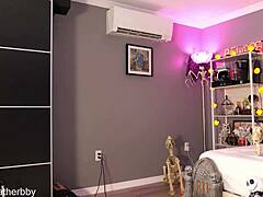 Sexy Beautiful Young Amateur Teen Fingers Pussy Masturbating On Webcam Full Version