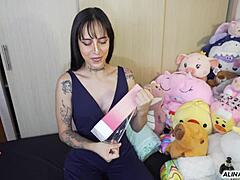 check out this squirting slut testing honey play box terri vibrator