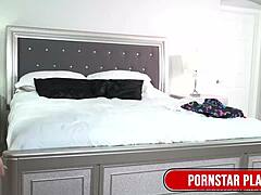 Dee Williams Devours Shaundam's Mocha Monster