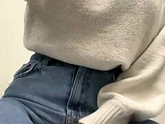 she sneaks a QUICK ORGASM in the doctor's office