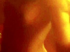 Exotic oriental babe shakes her sexy teasing belly dance so hot!