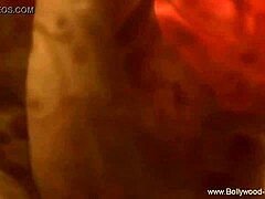 Exotic oriental babe shakes her sexy teasing belly dance so hot!