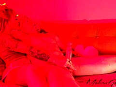 i can't stop edging my muscular blonde wife's tiny waist handjob