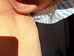 Mature wife's massive gaping cunt lips flash for hungry lovers