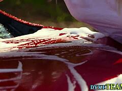 hot milf facesits lesbian teen babe scissoring wildly 👅💦