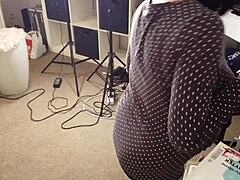 9TH MONTH PREGNANT SHIONE COOPER BOUNCES FAT TITS AND SUCKS NIPPLES