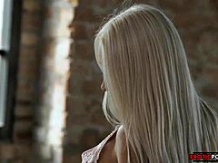 i wait in lingerie for your horny cock babe