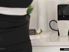 WOW! DOUBLE ANAL QUEEN ALYSA GAP BACK FOR MORE FAT COCKS!