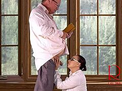 Regina Noir Sucks Boss Dick to Cum-Filled Facial at Office Window