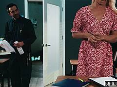 creepy janitor licks her wet pussy then fucks hard 😈💦