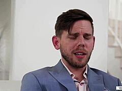 i catch my boss's busty trans wife showerin n her ass looks so lickable damn