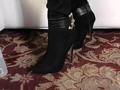 whoa this blonde milf stevie lix goes nuts wanking her stepsons monster cock 😈💦 handjob madness!