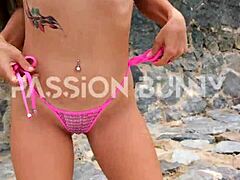 sexy hottie flashes bikini publicly on beach 👙😏🌊