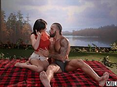 Milfy hotwife Daisy rides huge cock as hubby watches! 👀💦