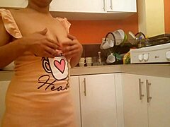 hey mommy check my big ass stepmom fingering in kitchen