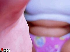 novinha safada no brasil ficou louca de tesão siririca gulosa até gozar rios de prazer com língua no clitóris