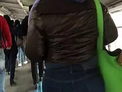 Tocando A Jaqueta De Nylon Marrom Da Gordinha Pt 1