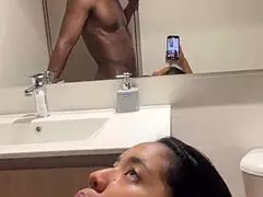 i give delicious blowjob while he preps for work 😘💋