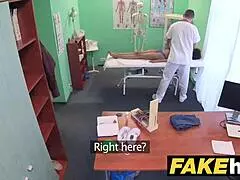 フェイク病院医者がセクシー黒ギャルブラジル学生をガチ犯し
