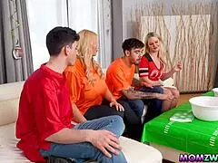 Hey, London River and Slimthick Vic swap stepsons for sofa fun!