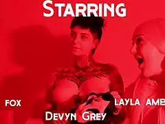 Nice shemale performs oral with her lips