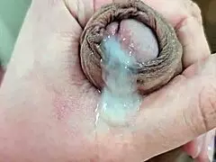 بتحب تمص زبي يا قمر