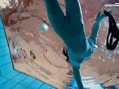 Teenager Undresses Quickly Outdoors