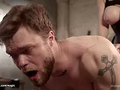 ما أصدق إن ميلف الجزارة تنيك الدليفري مان شرجي بقوة