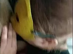 después de la escuela le hago sexo oral a mi amigo que se aprovecha y me la mete hasta la garganta con sus grandes tetas y culo sexy