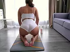 Nie wierzę, pasierb mnie masował, stwardniał i pozwoliłam mu walić i spuścić się w środku