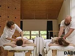 Két ember perverziója bontakozik ki tini és idősebb pasi tabu játékában