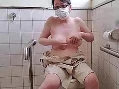 Married Woman Masturbates in Toilet