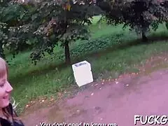 Законную 18+ тинейджерку подобрали и жестко отъебали