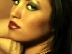 Sexy Indian Goddess Dances Nude In Erotic Teasing