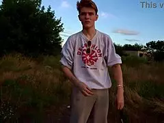 Яой фембой Джин сосёт большой хуй и ловит анальный кремпай