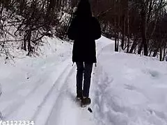 Amateur Girl Dreams Of Quick Fuck And Deepthroat In Public