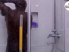 Horny madam lets big cock gateman fuck her until she squirts repeatedly