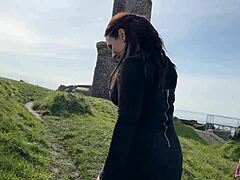 Sedotta dal mio ex selvaggio, una troia casalinga che piscia