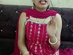 wondering how saara bhabhi celebrated valentine’s day with devar ji in steamy hindi audio?