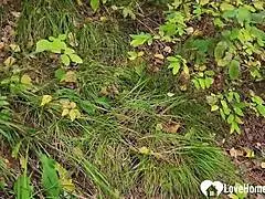 Sexy Babe Gets Dicked In The Woods