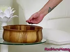 Fetish Masseuse Gives Facial After Handjob