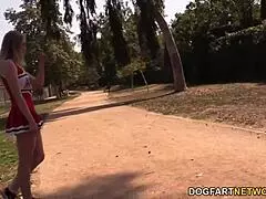 Summer Carter geneukt door drie zwarte pikken