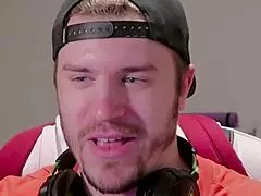 Girls Have Pillow Fight During Lockdown Fap Ceo Uncensored