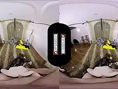 batgirl cosplay slut wants to fuck you silly in vr goggles 😈