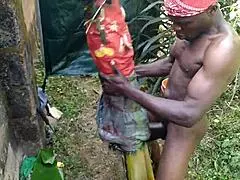 Werelds sterkste grote pik domineert het anime podium