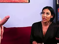 Ε, μια Milf με καλσόν βλέπει τη σόλο μαλακία μου