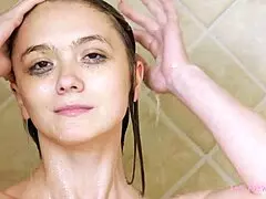 CHARMING BRUNETTE MODEL TOOK A SHOWER