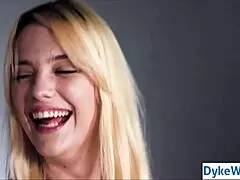 true lesbian girls kissing passionately