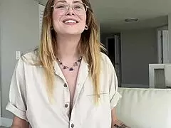 Tomboy Lucy Foxx Proves She's Straight in Fantasy