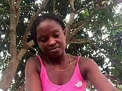 Crazybitch loves unboxing packaged in front of strangers 😜